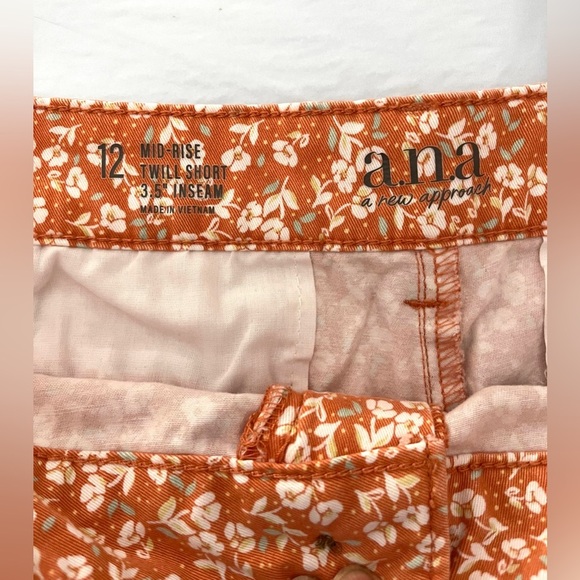 A.n.a size 12 twill shorts floral print midrise - Picture 3 of 6